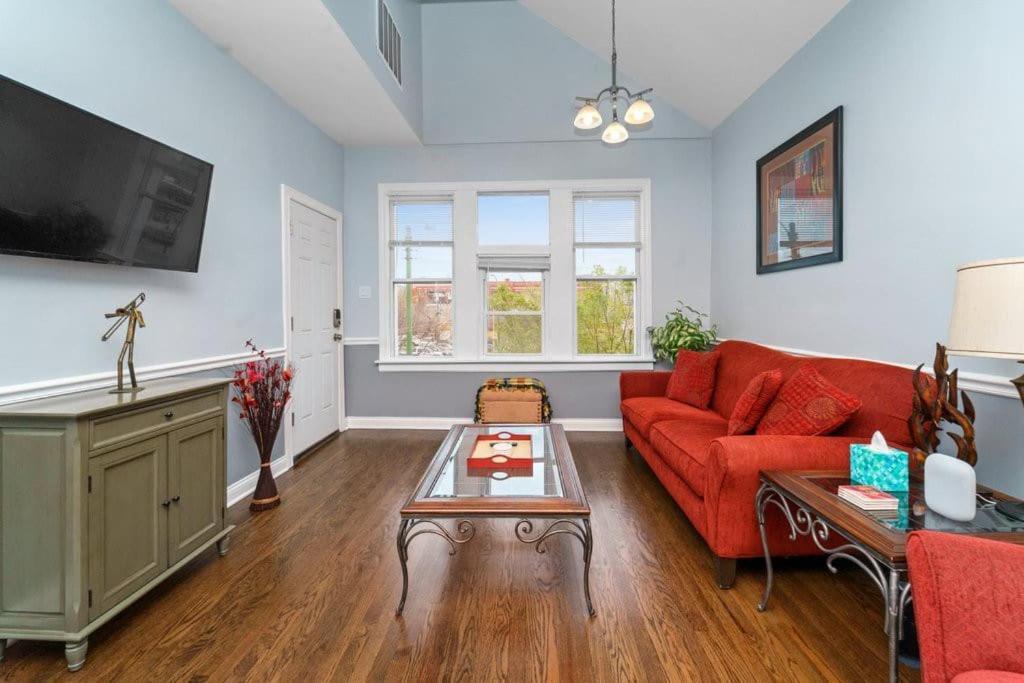 Cozy, Top-Floor 3Br Loft With Balcony In West Town Chicago Exterior foto