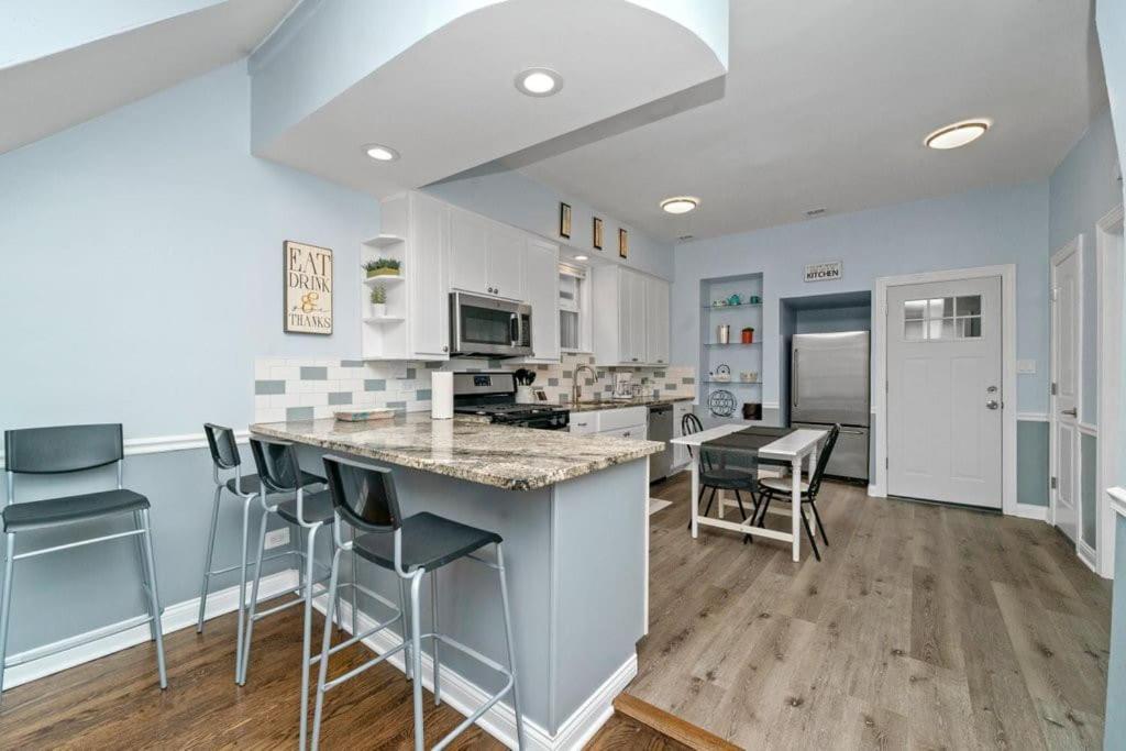 Cozy, Top-Floor 3Br Loft With Balcony In West Town Chicago Exterior foto